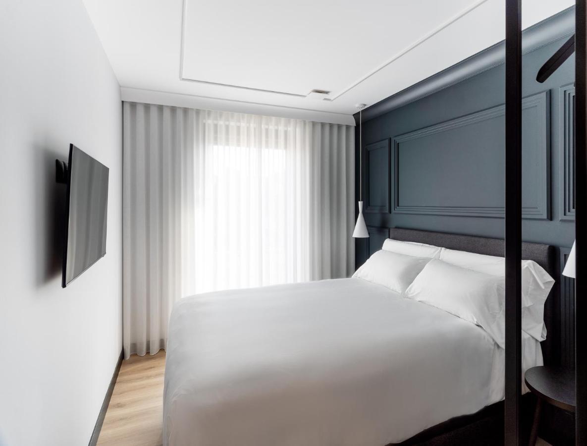 Two-Bedroom Apartment,1137675538:JPEG