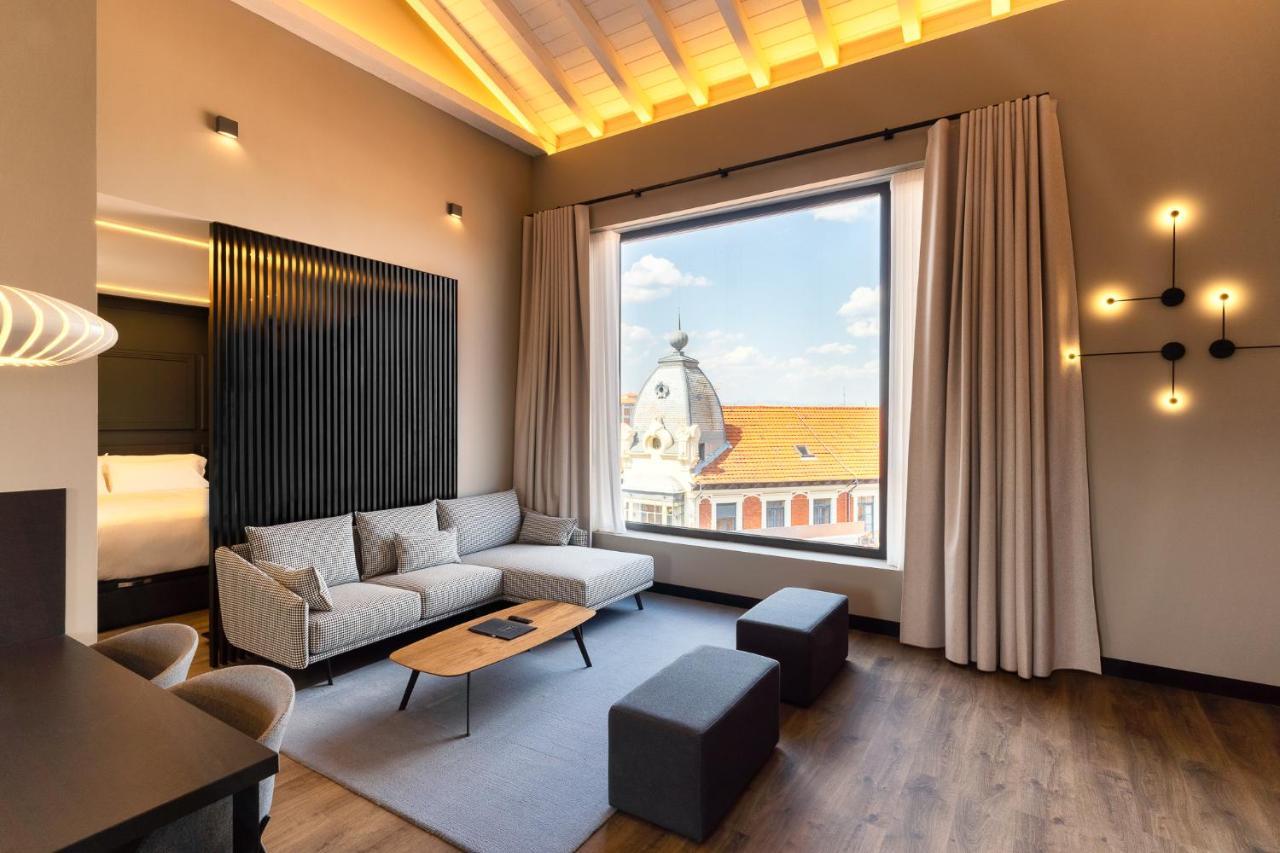 Penthouse Apartment