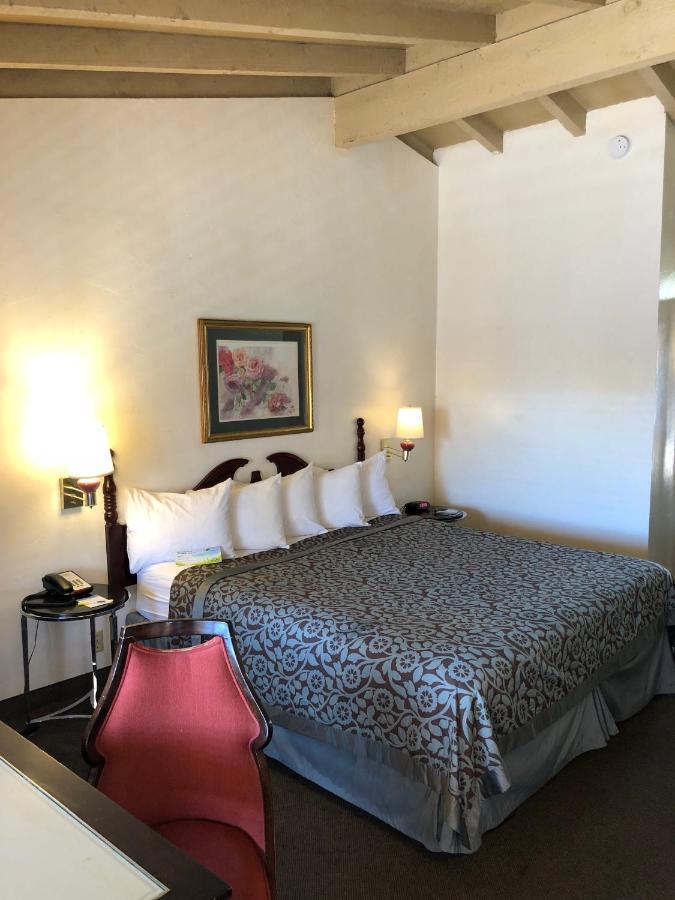 King Room - Mobility Access/Non-Smoking