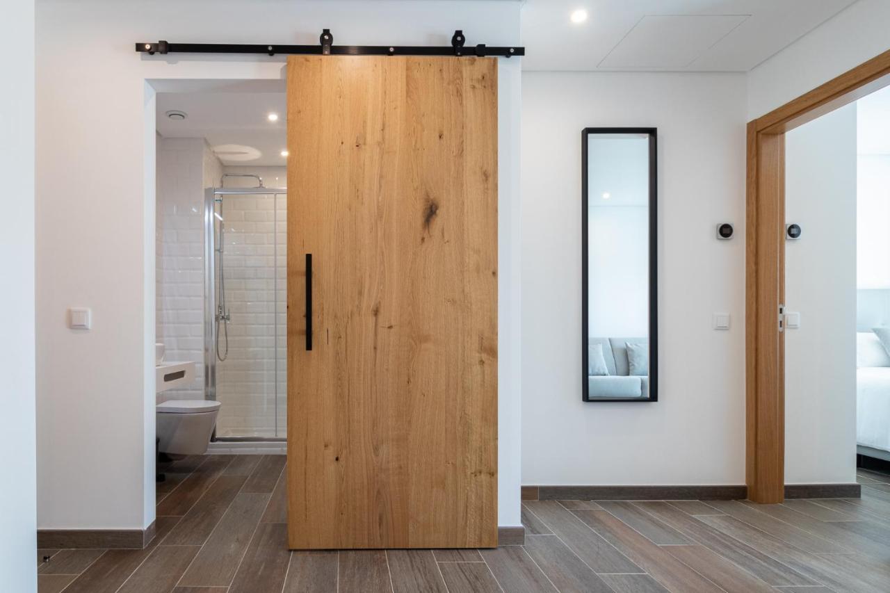 One-Bedroom Apartment,1139854168:JPEG