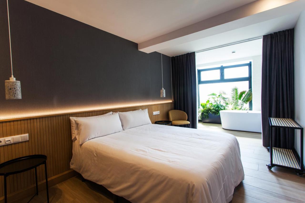 Premium Double Room Bath Exenta