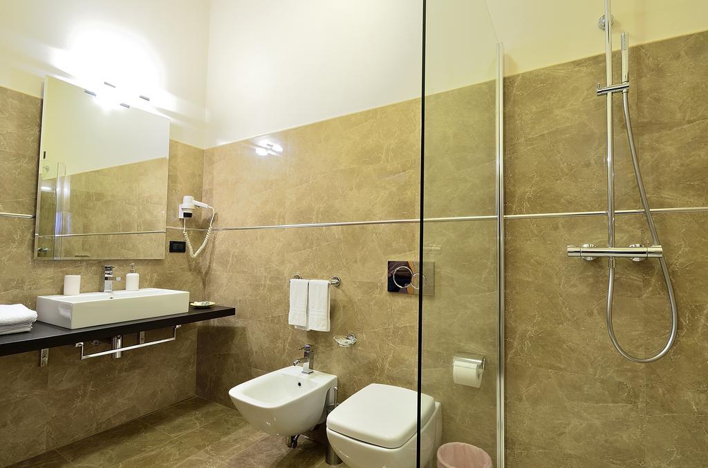 Double Room,217122587:JPEG