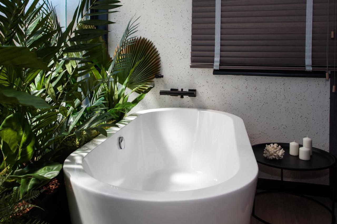 Premium Double Room Bath Exenta
