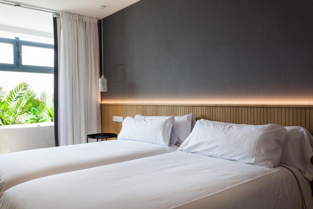 Premium Double Room Bath Exenta