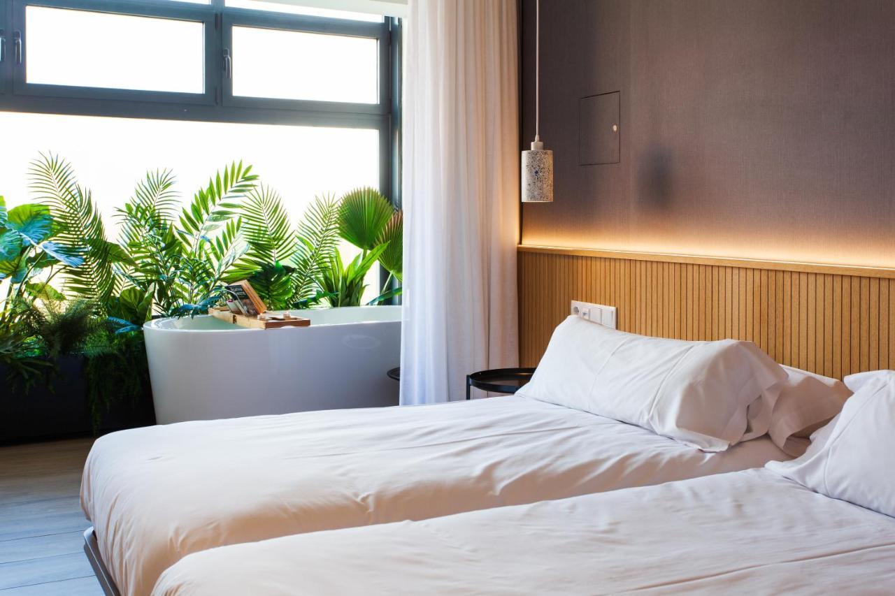 Premium Double Room Bath Exenta