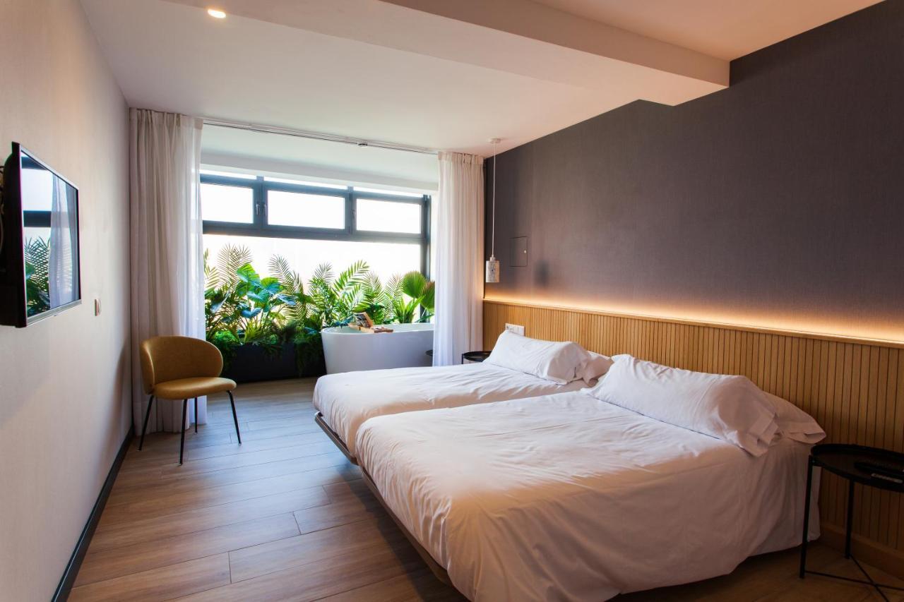 Premium Double Room Bath Exenta