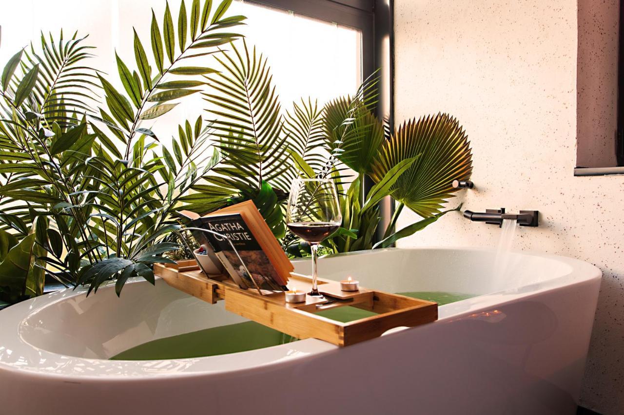 Premium Double Room Bath Exenta
