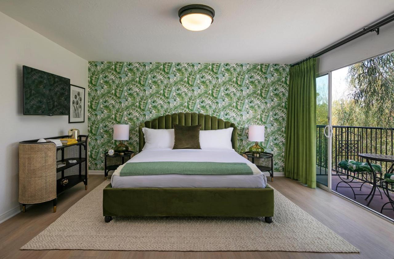Premier King Room