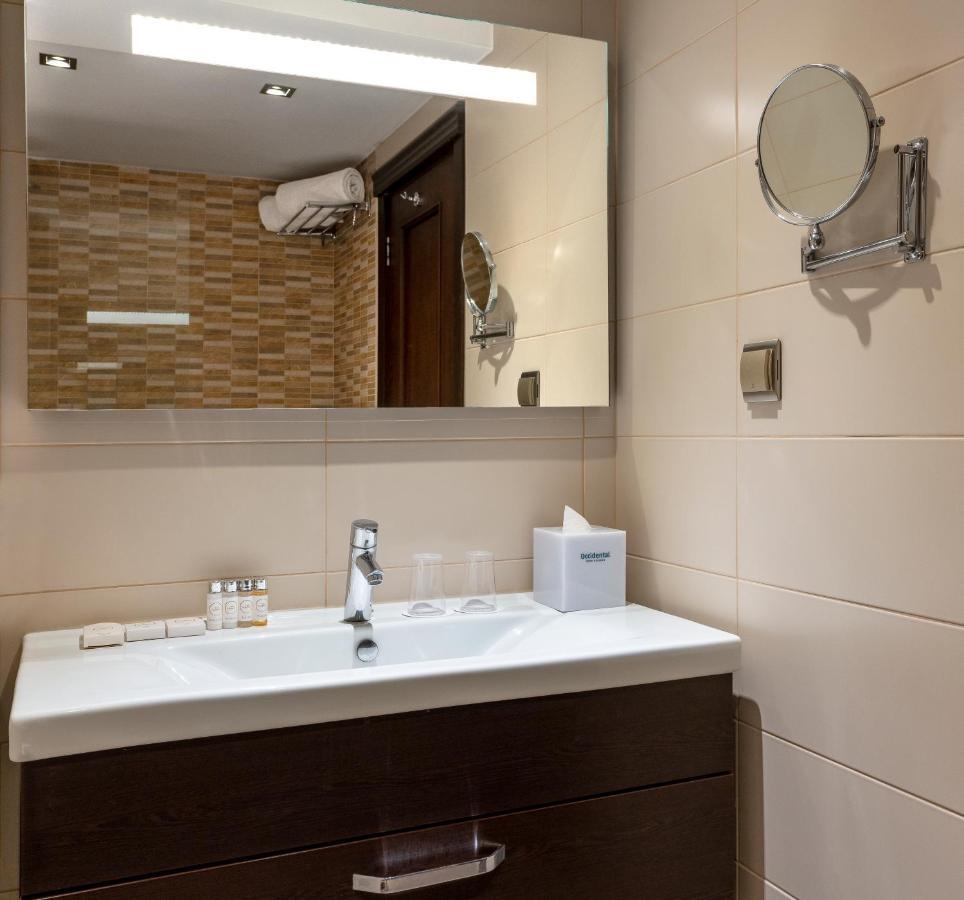 Double Room,1209689716:JPEG