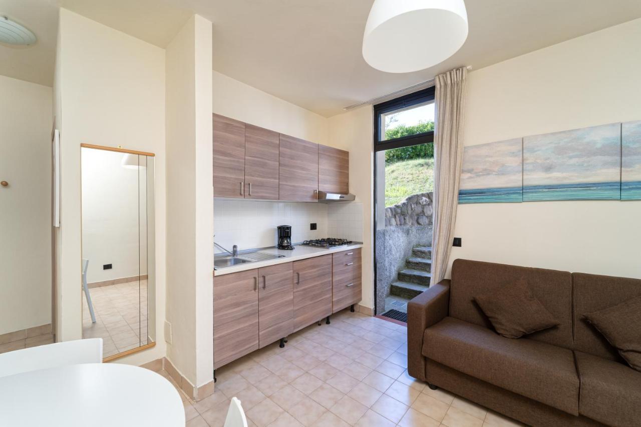One-Bedroom Apartment Basement,1141471402:JPEG