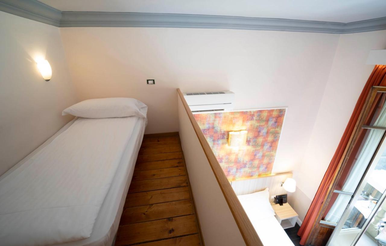 Triple Room Balcony,1142043613:JPEG