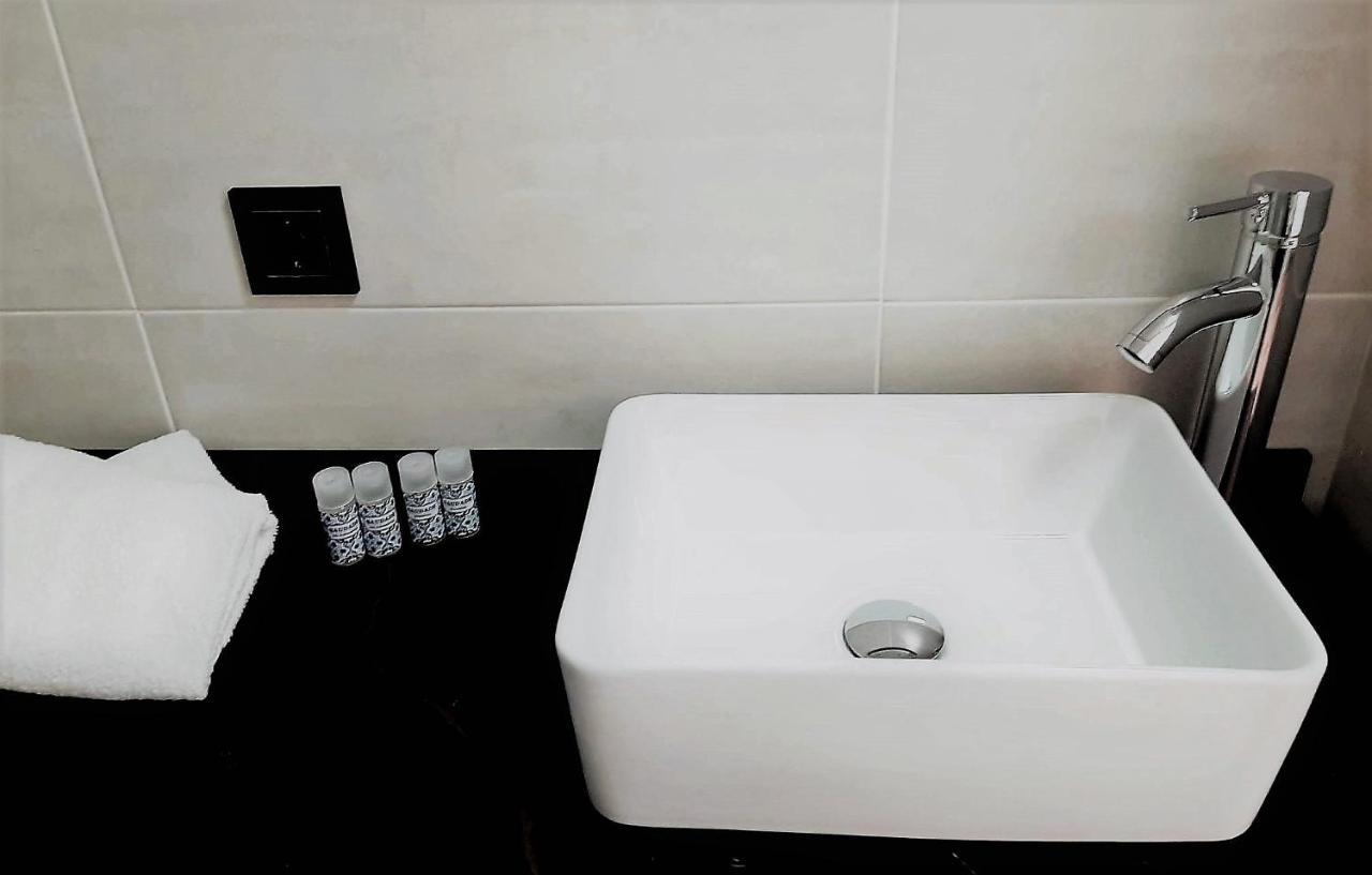 Single Room,1498607293:JPEG