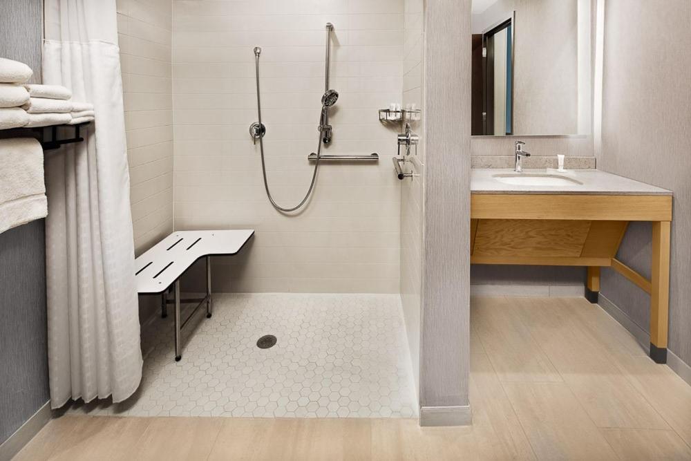 Suite Two Queen Beds Roll Shower Disability Access