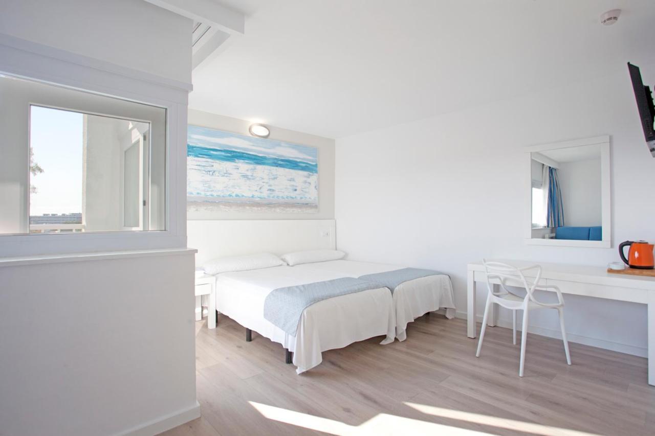 Family Room with Sea View,1306903432:JPEG