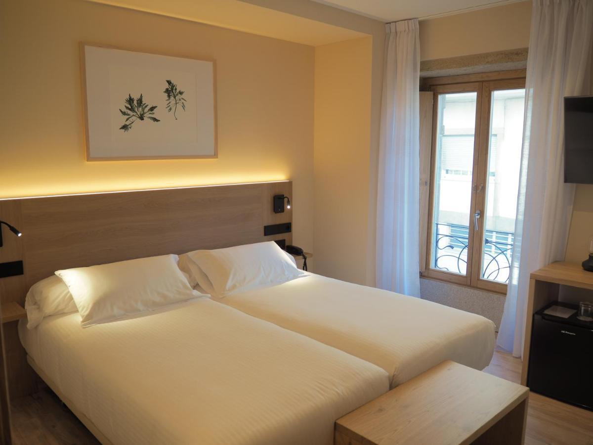 Standard Twin Room,1145142862:JPEG