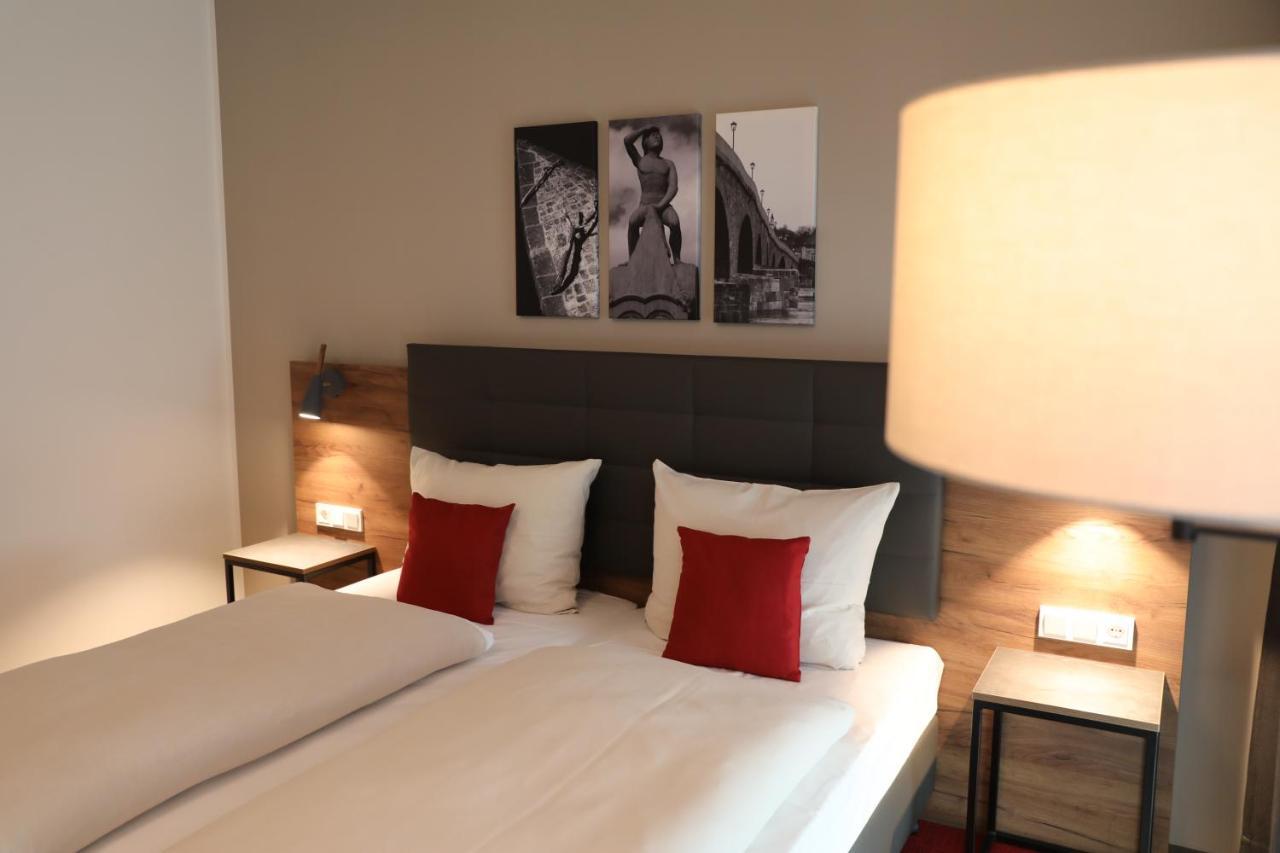 Double Room,1590483069:JPEG