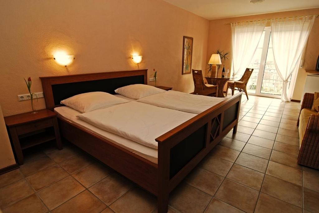 Doppelzimmer mit Balkon