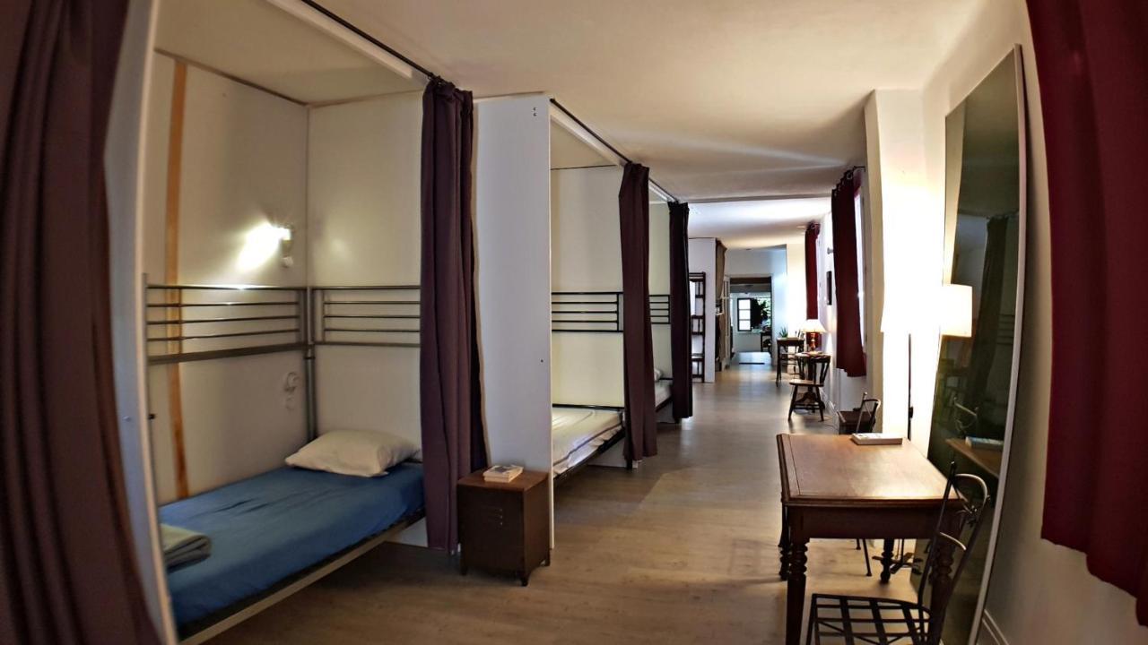 Bed 10-Bed Mixed Dormitory Room