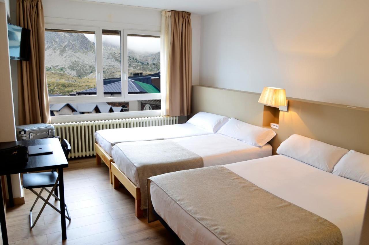 Deluxe Quadruple Room,1147046701:JPEG