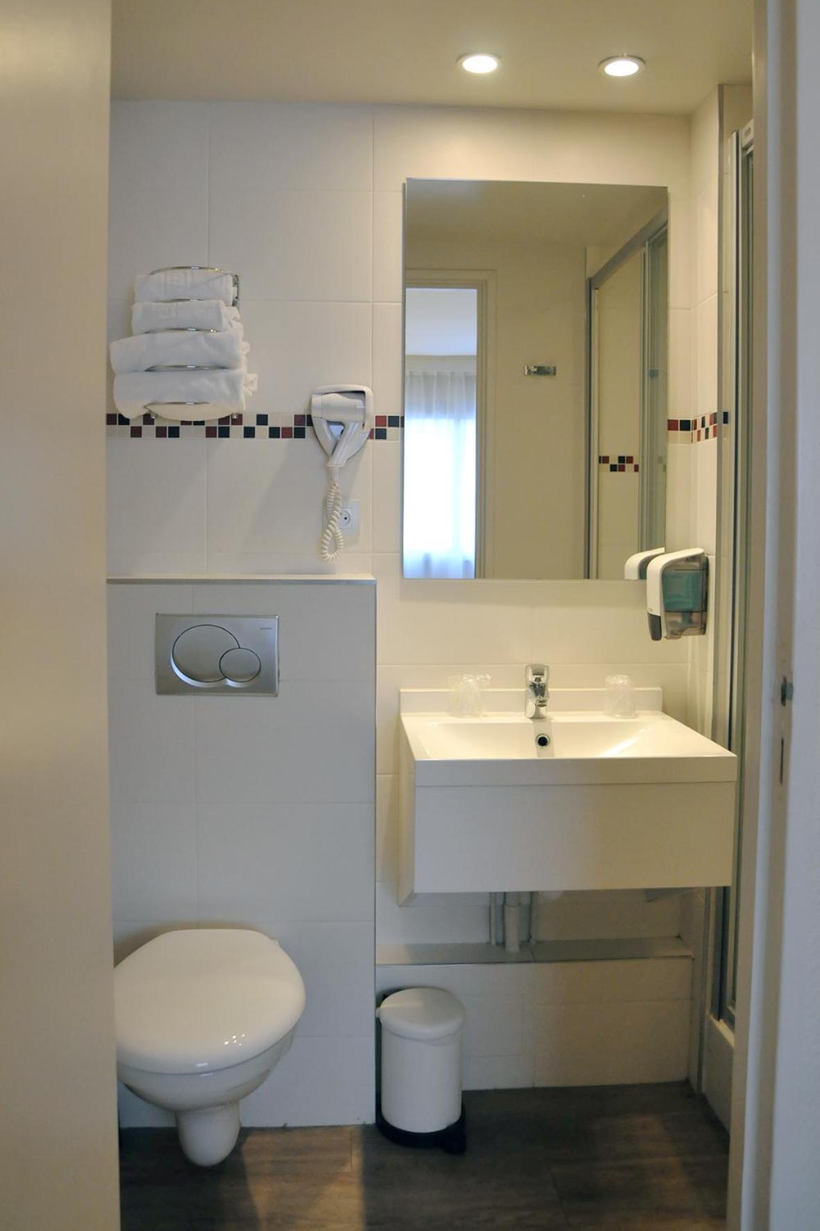 Single Room,996772966:JPEG
