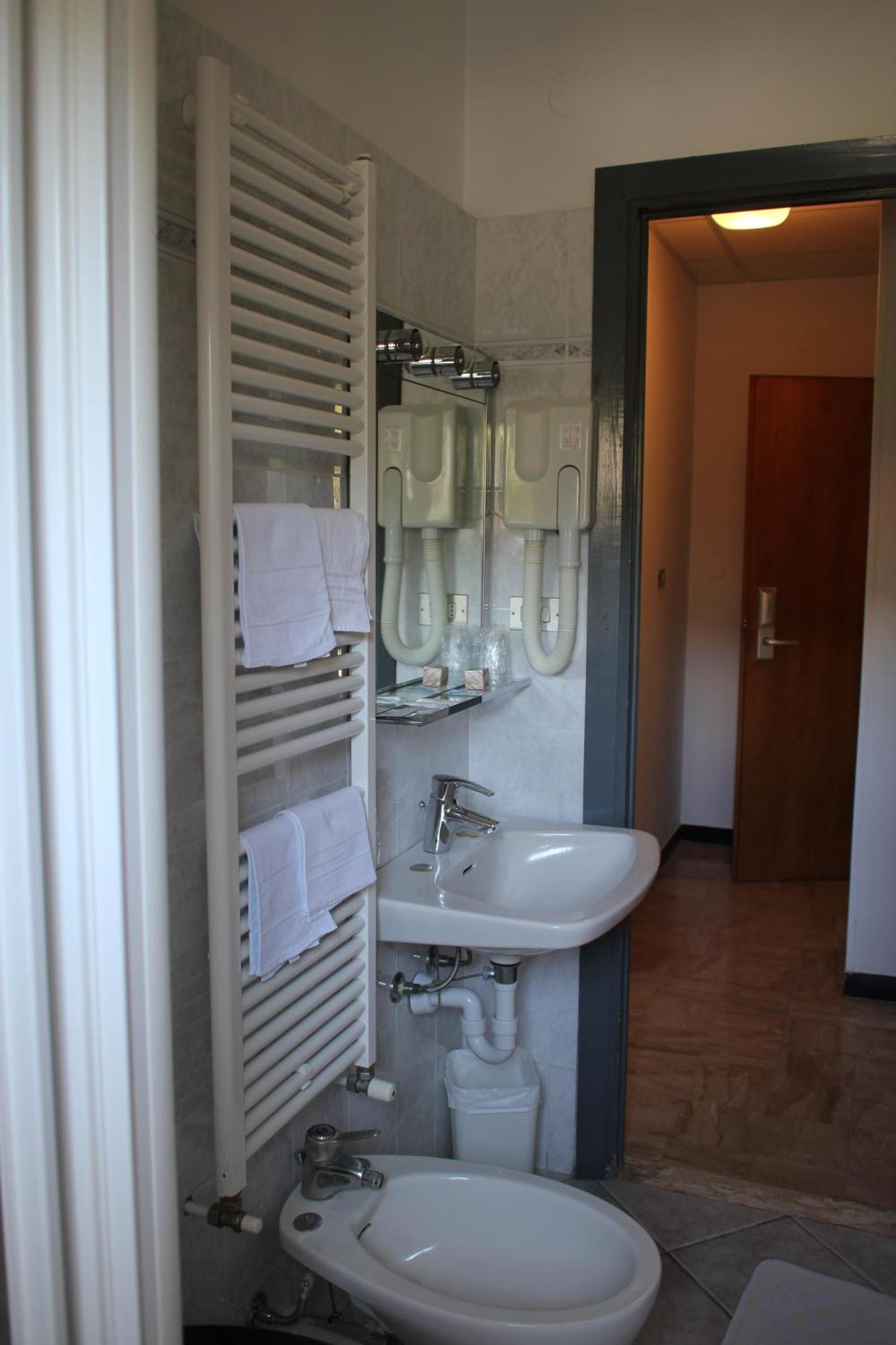 Superior Double Room,1339929716:JPEG