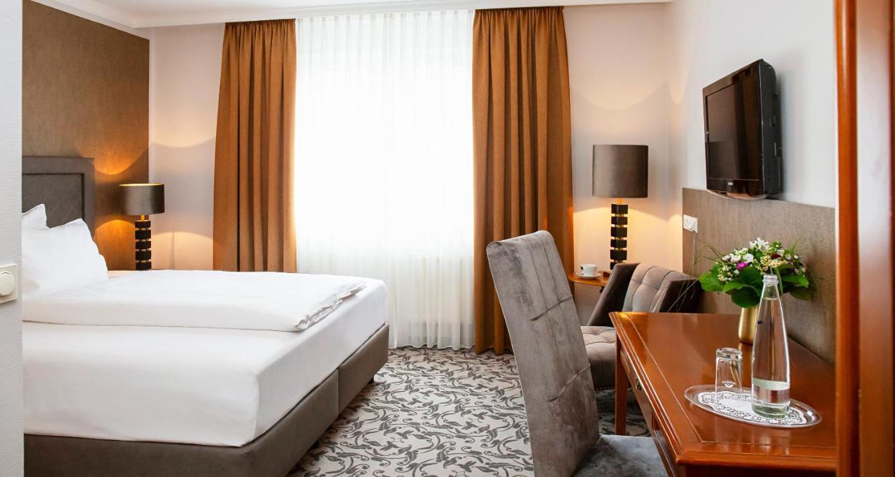 Standard Room,690356289:JPEG