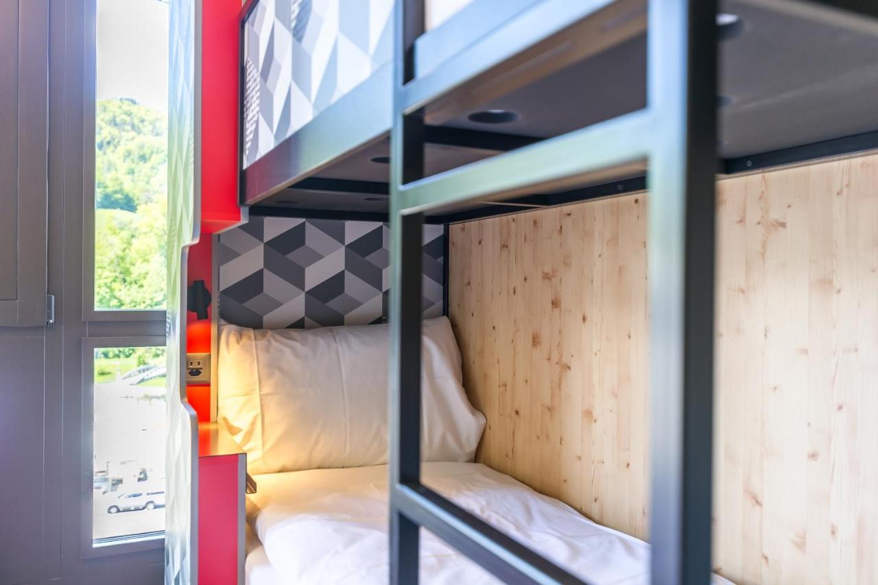 Bed 6-Bed Mixed Dormitory Room