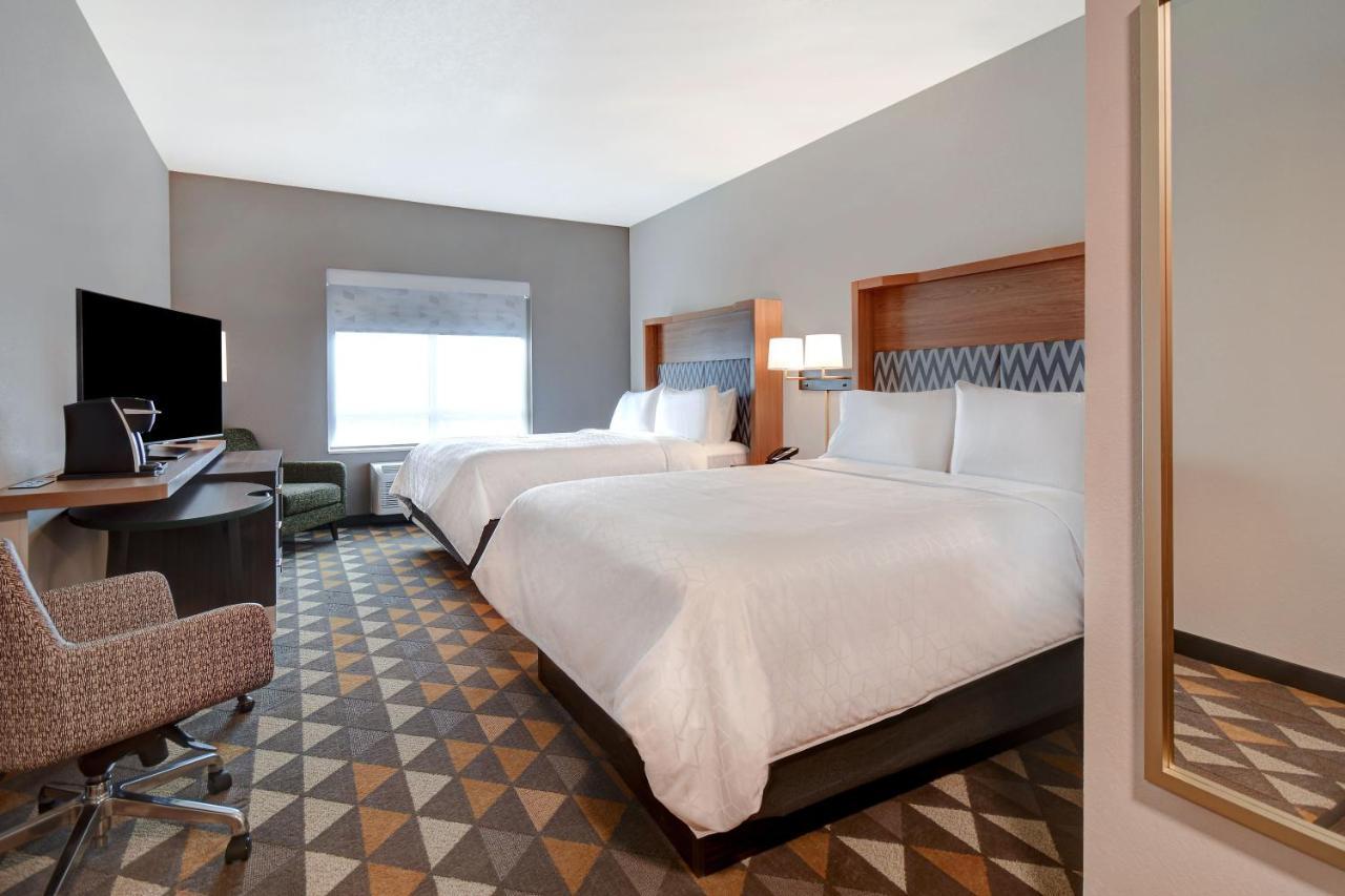 Premium Queen Room Two Queen Beds