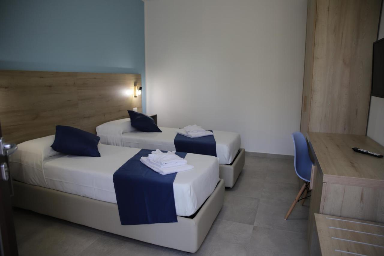 Deluxe Double or Twin Room,1145529475:JPEG