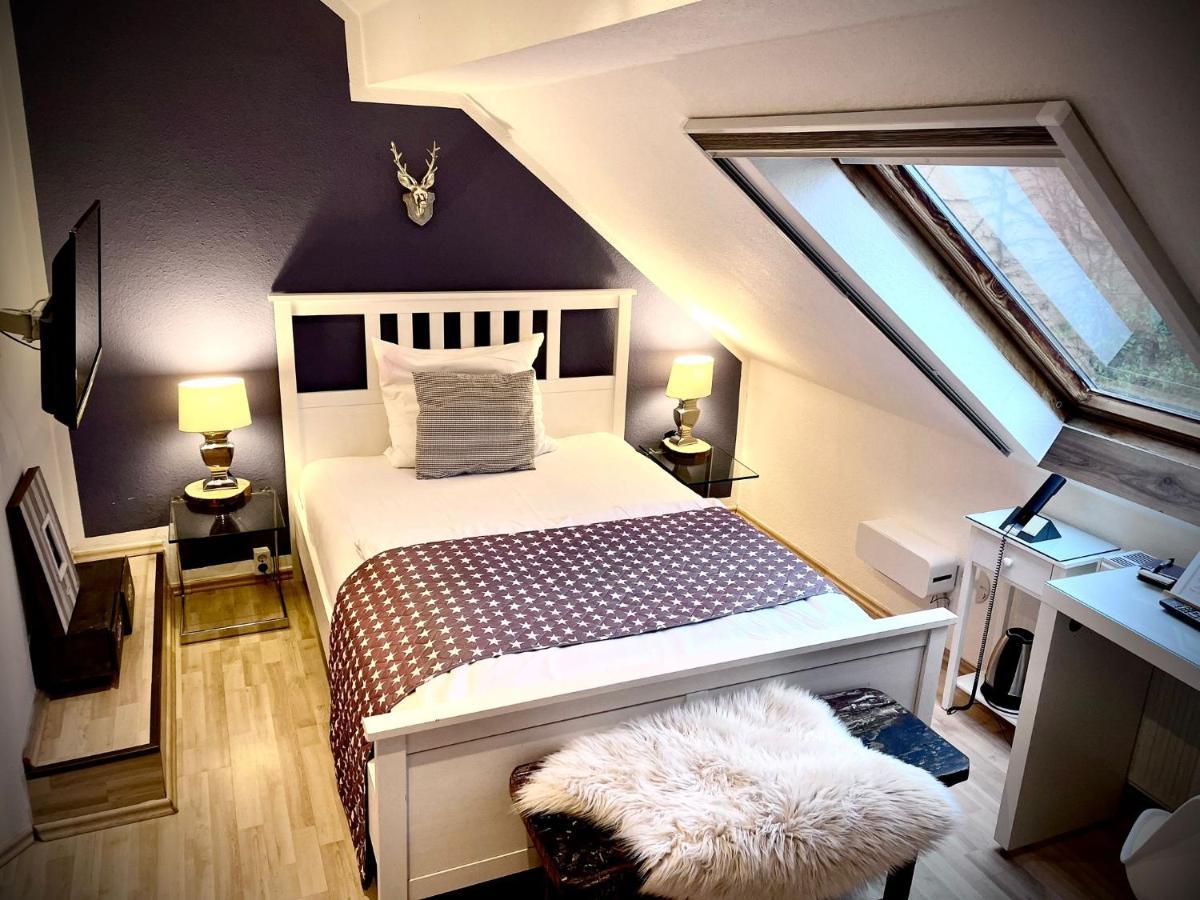 Basic Double Room