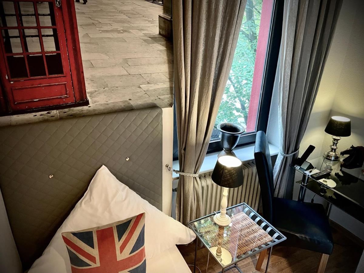 Economy Single Room