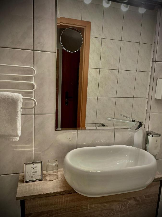 Economy Single Room