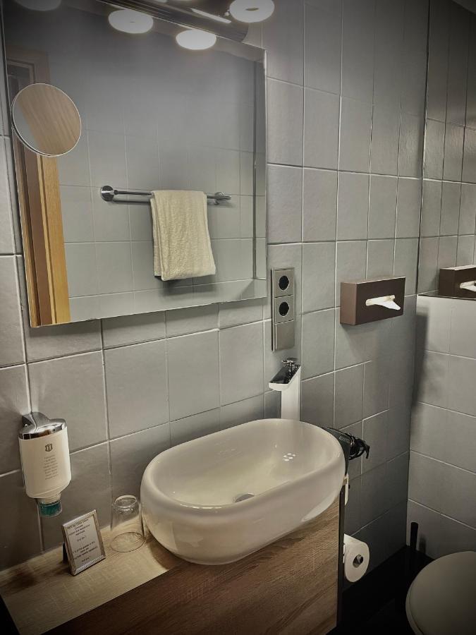Economy Single Room