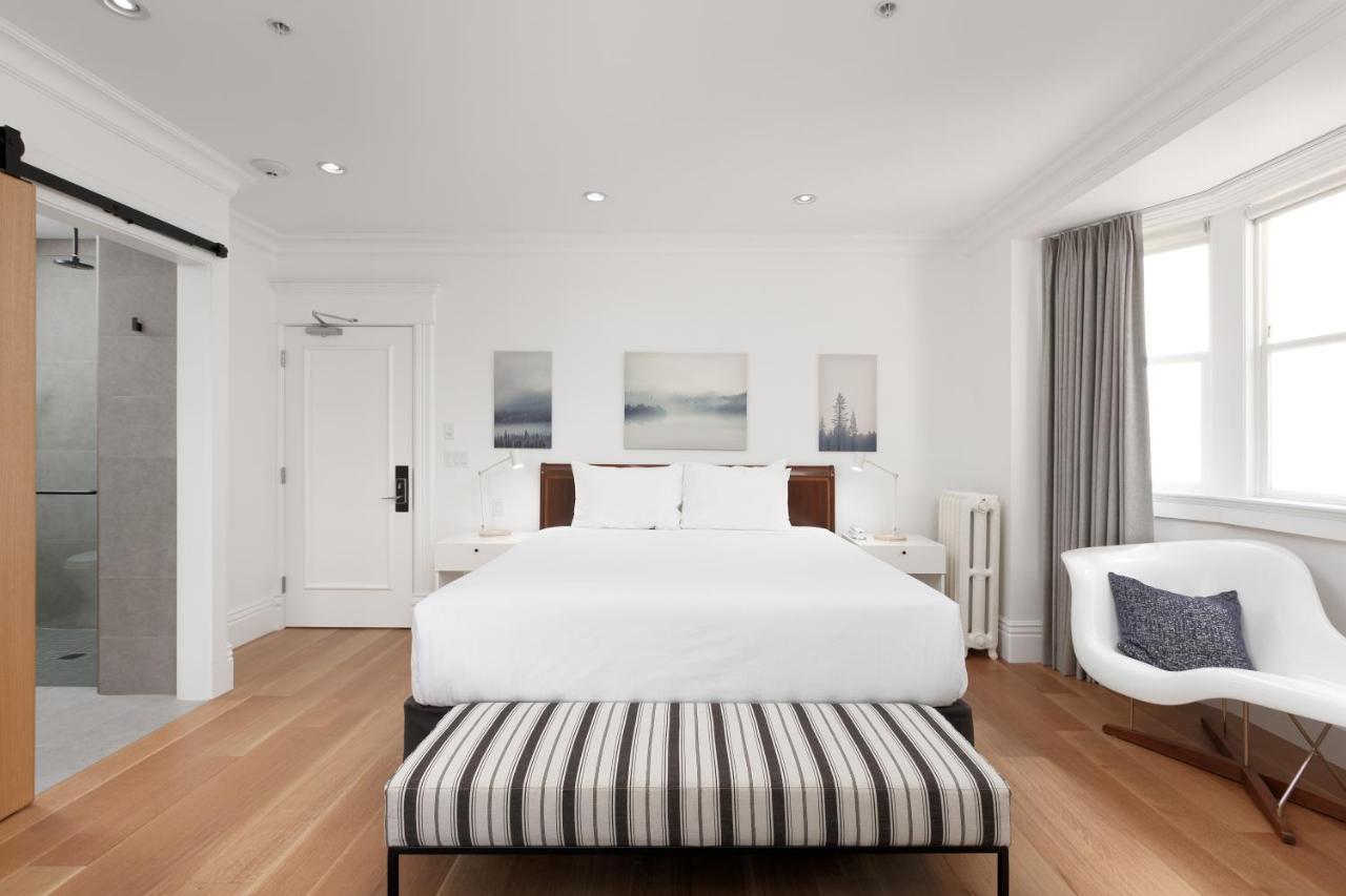 Legacy King Room