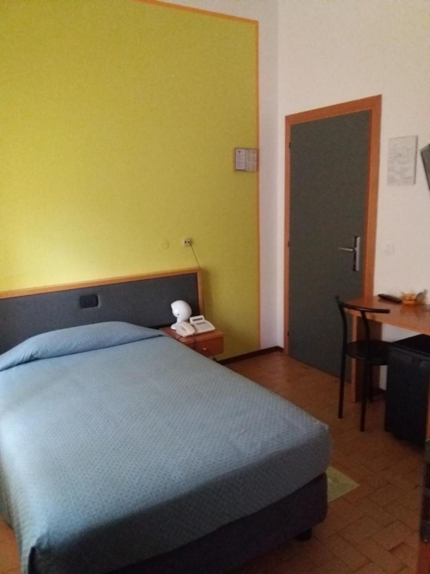 Single Room,1146474997:JPEG