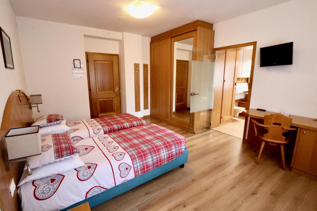 Double Room,1554136945:JPEG