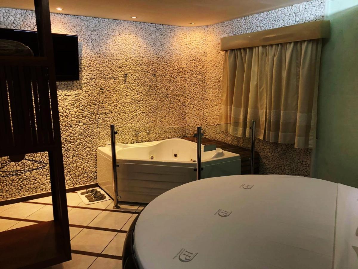 Suite Spa Bath