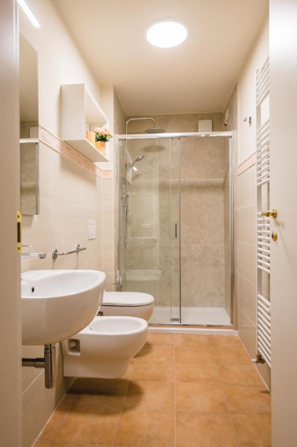 Double Room Private Bathroom,1147241803:JPEG