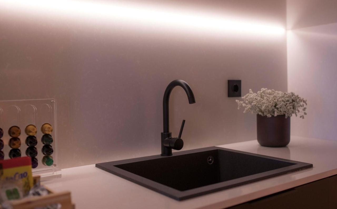 King Suite Spa Bath 2