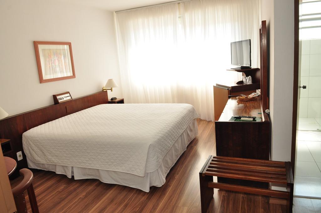 Deluxe King Room,396591819:JPEG