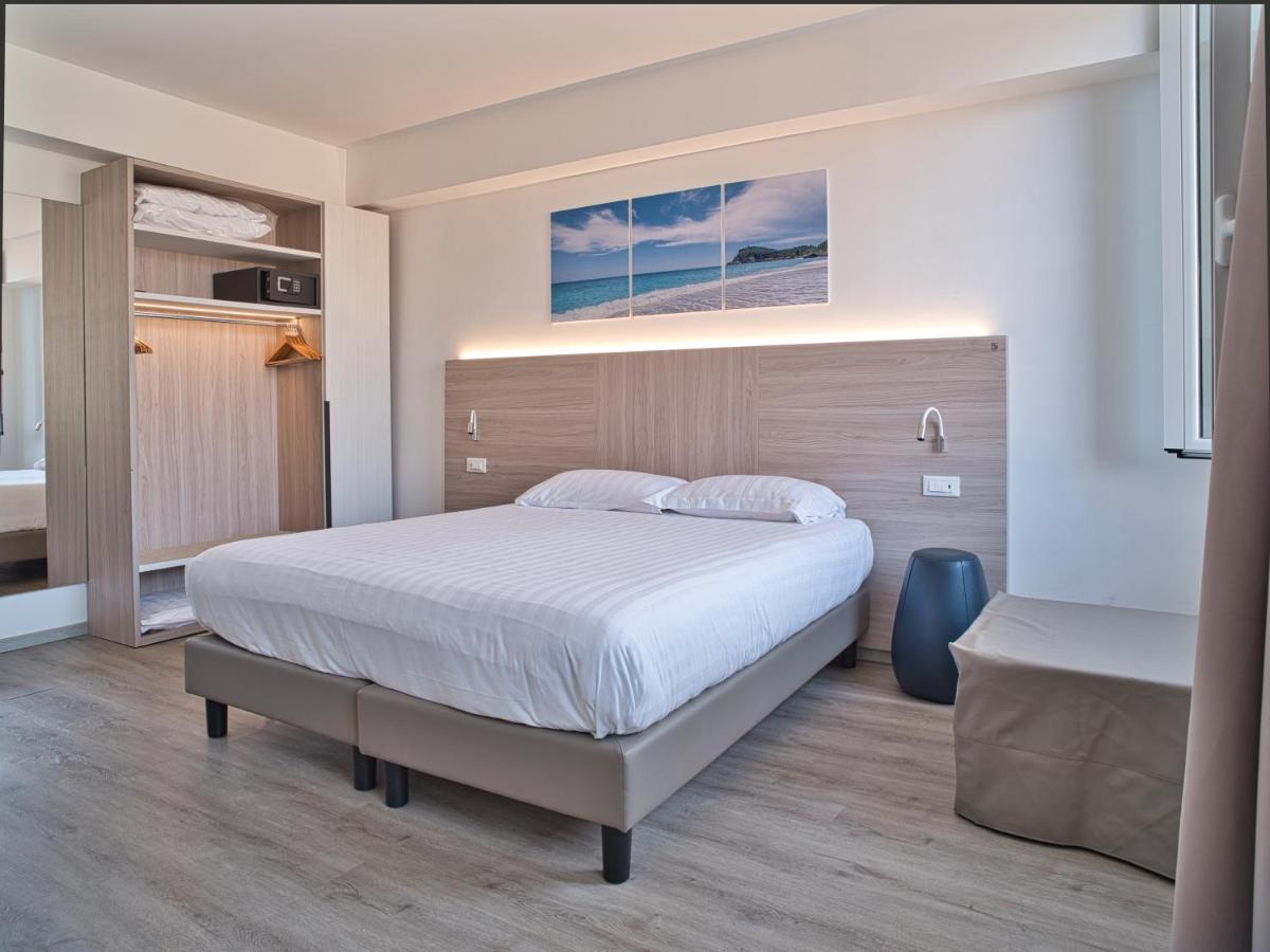 Double or Twin Room Extra Bed Balcony