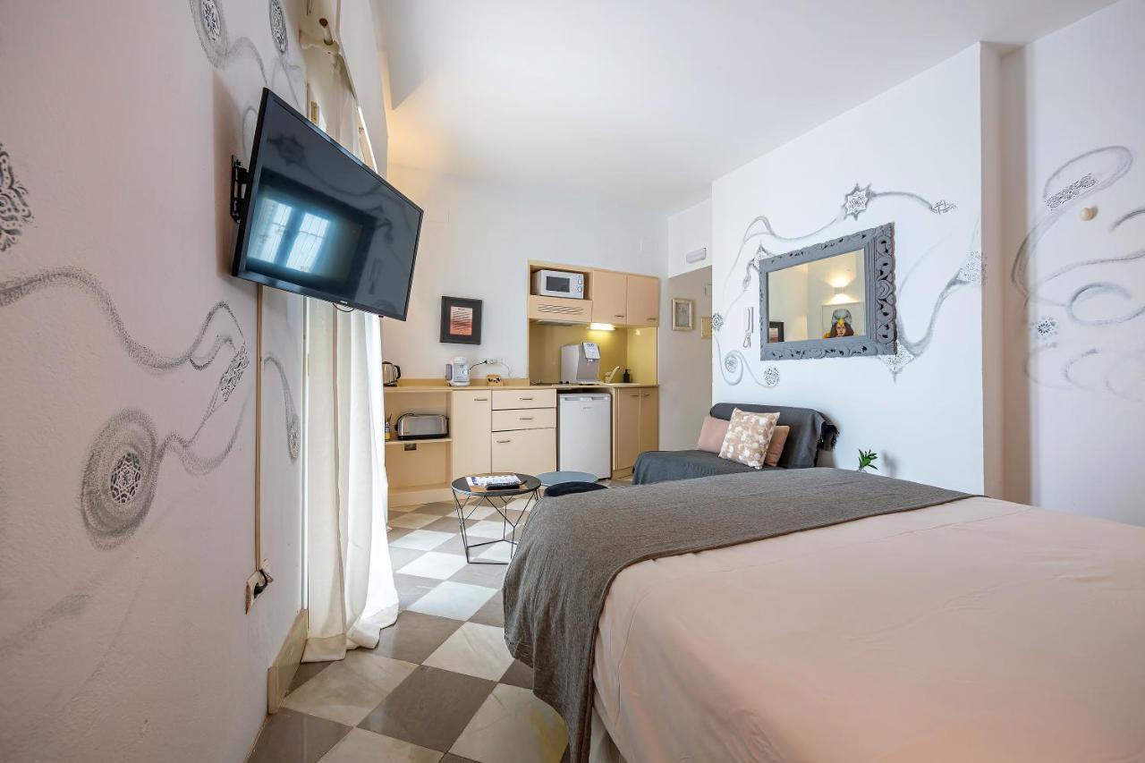 Exterior Suite