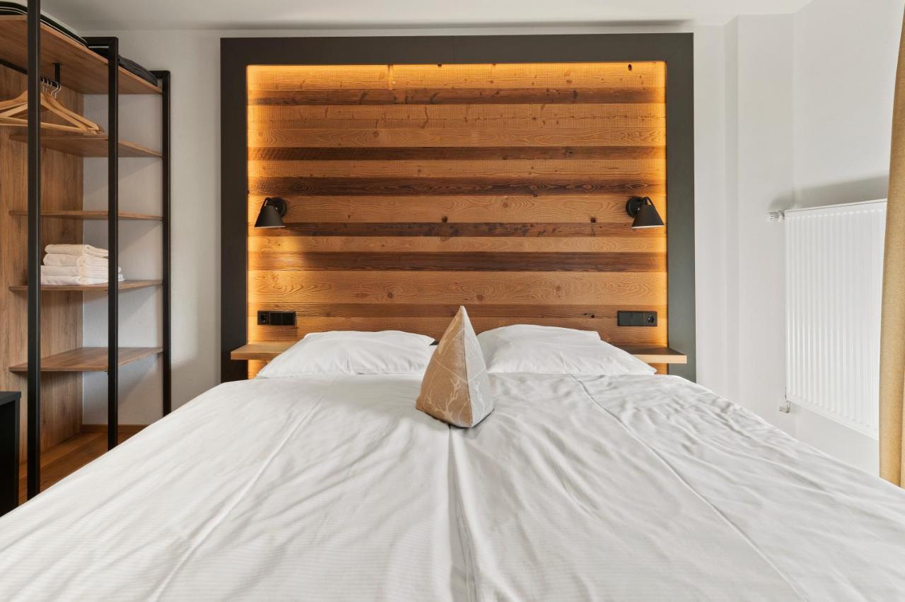 Small Double Room Lake View