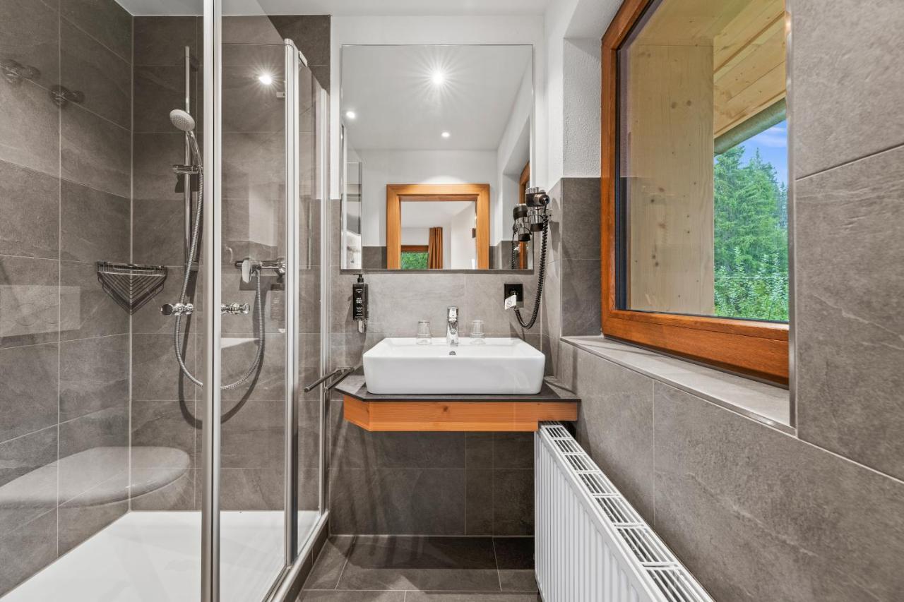 Small Double Room Lake View