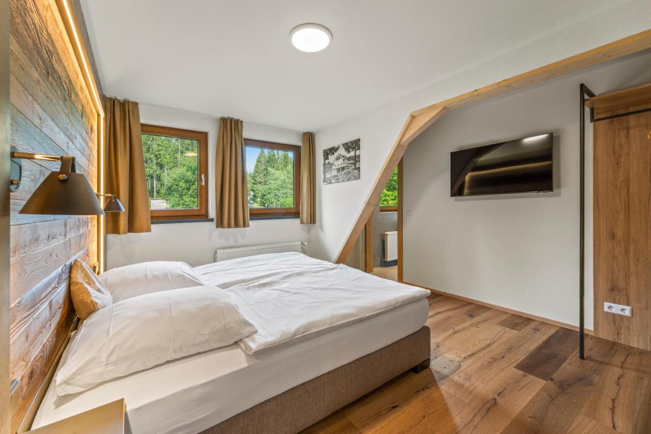 Budget Double Room Forest View