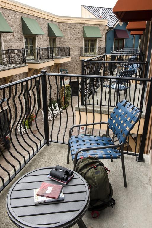 Village Double Queen Balcony