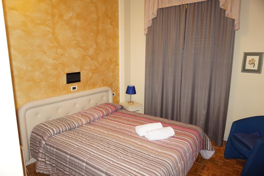 Basic Triple Room