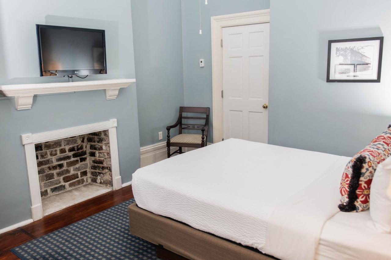 Classic Queen Room