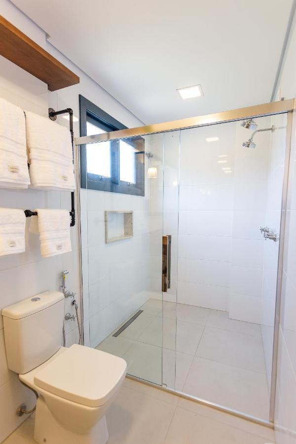 Suite Spa Bath,1150358326:JPEG