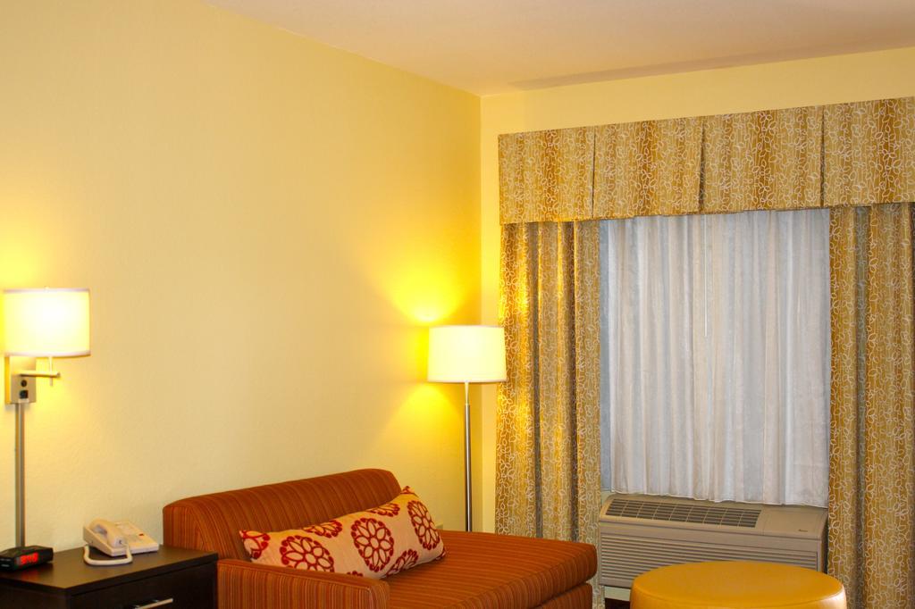 King Room Disability Access or Non-Smoking